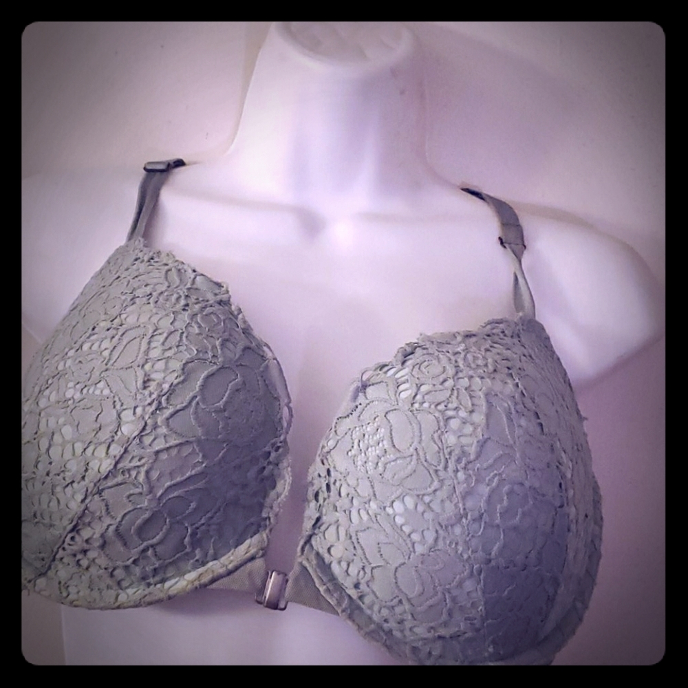 38D VS bra